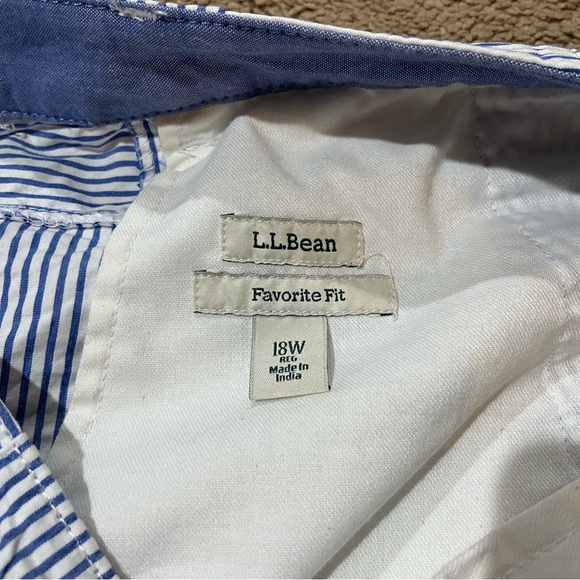 LL Bean Favorite Fit Blue Seersucker Patchwork 10” Inseam Shorts Women’s Size 18 - Picture 6 of 12